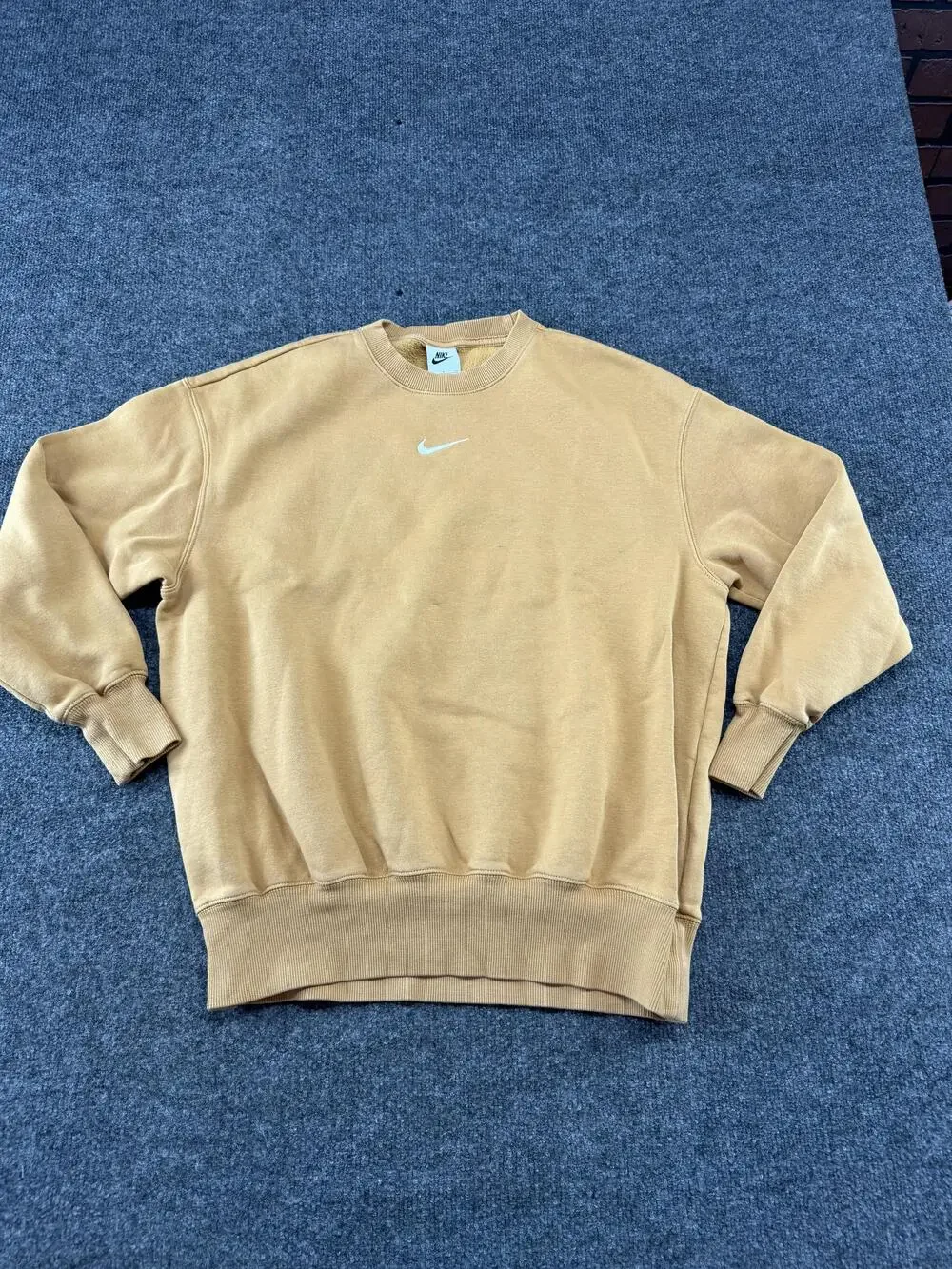 Nike Sweatshirt Mens Small Brown Swoosh Crewneck Fleece Pullover DQ5733-224